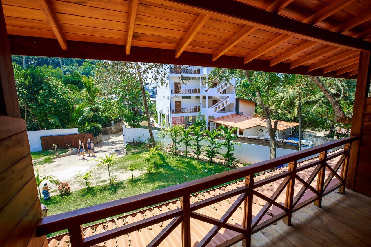 On The Rock Hotel Бандарамулла Экстерьер фото